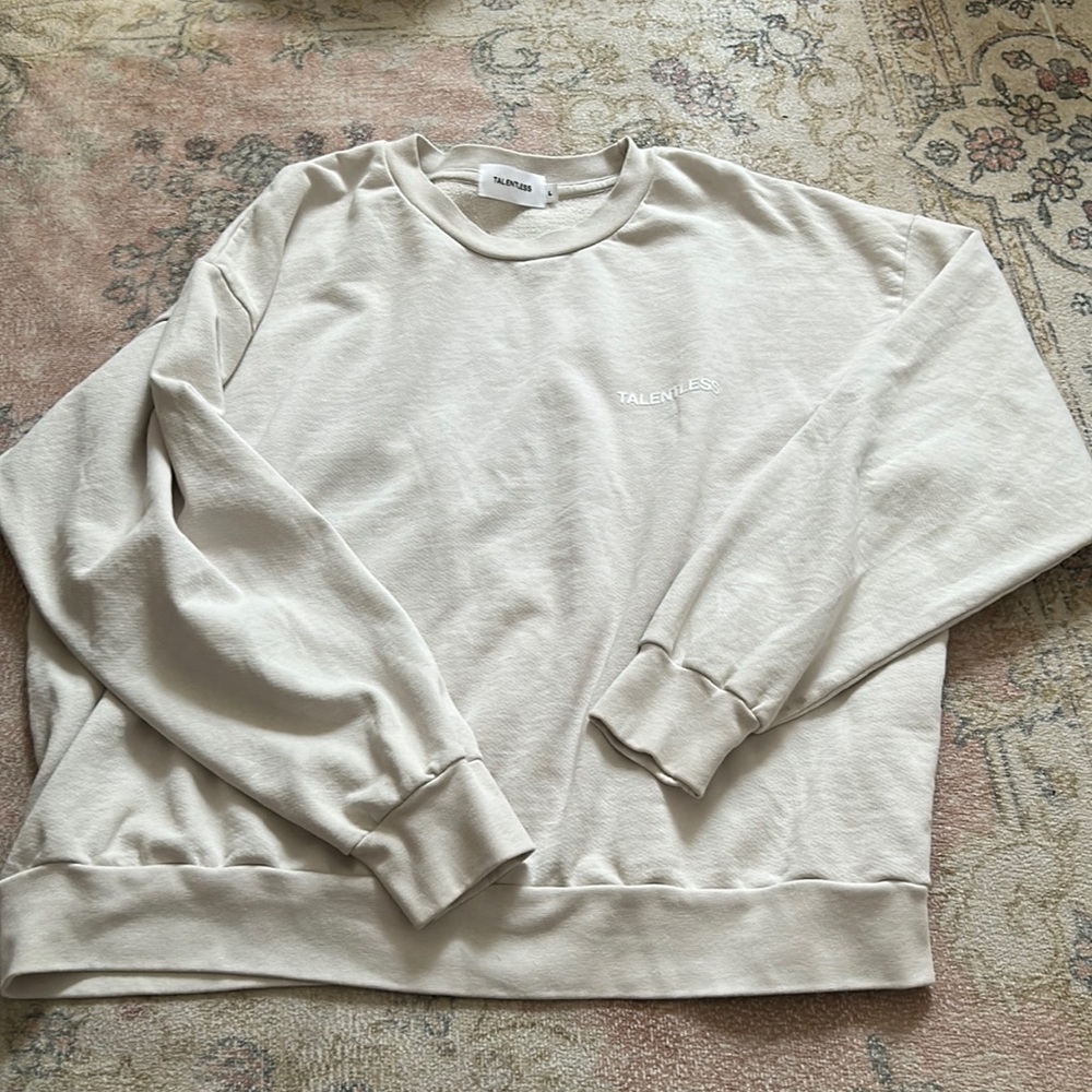 TALENTLESS Cream Sweatshirt